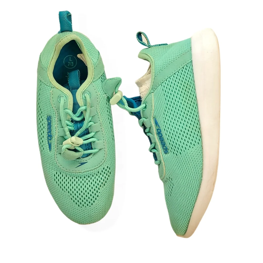 SPEEDO Aqua Water shoes size Large 2/3 for girls